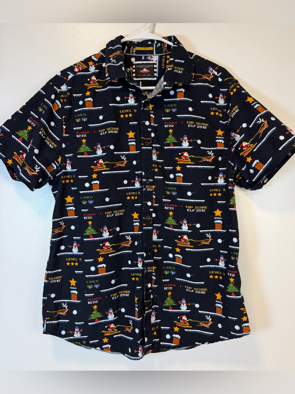 Denim & Flower Ricky Singh Holiday Gaming Short Sleeve Button Down Men’s Large
